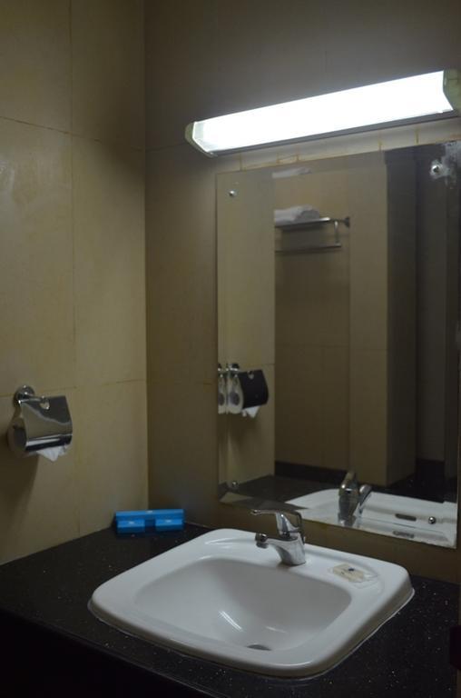Hotel Amazing Kutaradja Jakarta Pokoj fotografie